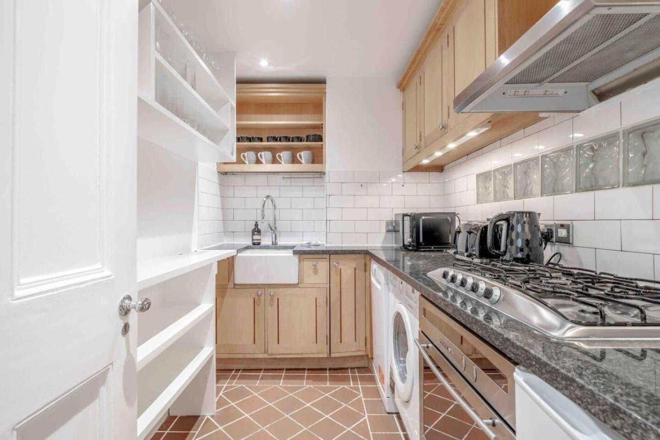 2br, Garden, 60